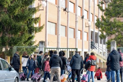 Colegio público Anduva, en Miranda de Ebro, abierto con normalidad exceptuando tres aulas que se mantienen en cuarentena. - ICAL