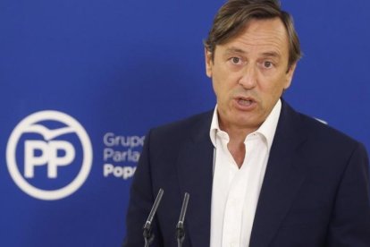 El portavoz del PP en el Congreso, Rafael Hernando-EFE / PACO CAMPOS