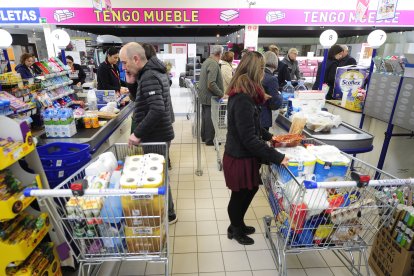 Imagen de un supermercado en Miranda. ISRAEL L. MURILLO