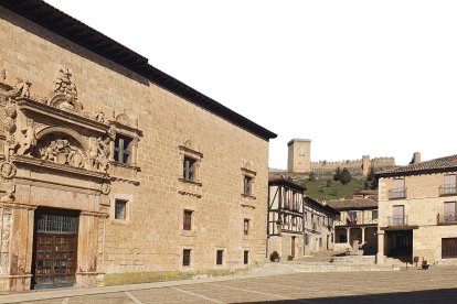 El palacio de Avellaneda, también conocido como de los Condes de Miranda, santo y seña de Peñaranda. L. VELÁZQUEZ