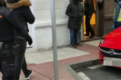 La Policía ha realizado seis registros en Burgos y Miranda. POLICÍA NACIONAL