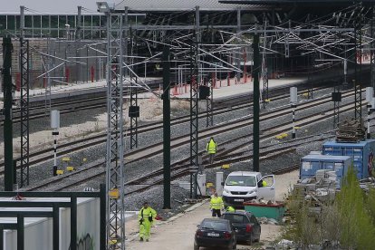 Imagen de trabajos en el entorno de la estación de Burgos. ECB