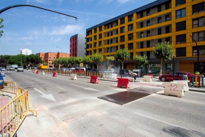 Las obras para la instalación de un paso de cebra en la avenida Cantabria arrancaron hace apenas unos días. SANTI OTERO