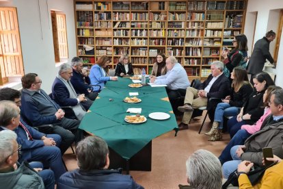 Imagen de la reunión de Llop con los alcaldes de la Ribera. ECB