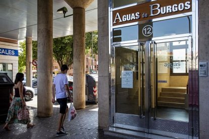 Sede del Servicio Municipal de Aguas en la plaza de España de Burgos. SANTI OTERO