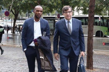 Éric Abidal llega a los juzgados para declarar en el caso del transplante de hígado.-ELISENDA PONS