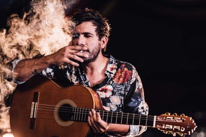 Alberto Romero se ganó al público con su rock andaluz bajo el nombre de Albertucho y ha consolidado su carrera musical gracias a Capitán Cobarde. KIKE MUÑOZ