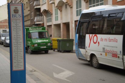 El autobús mantiene sus rutas e itinerarios. L.V.