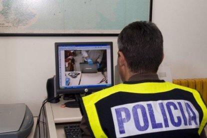 POLICIA NACIONAL  DE CRIMINALIDAD TECNOLOGICA