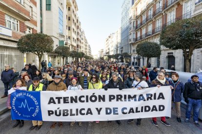 La cabecera de la manifestación sale de la plaza del Mío Cid. ECB