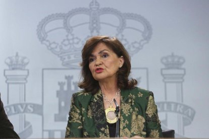 Carmen Calvo, en la rueda de prensa posterior al consejo de Ministros.-DAVID CASTRO