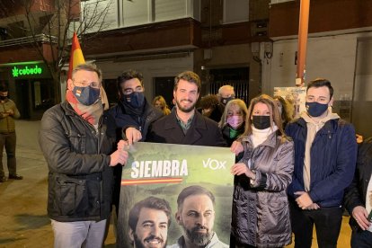 Juan García-Gallardo, arrancó hoy la campaña electoral en el "barrio obrero" de Valladolid de las Delicias. ICAL