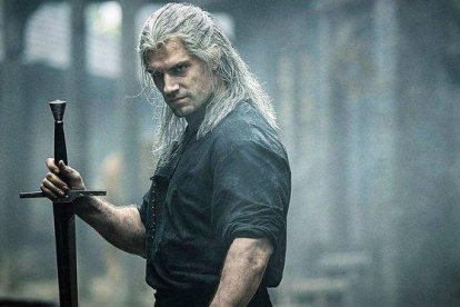 Henry Cavill, en una imagen promocional de ’The Witcher’-