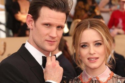 Matt Smith y Claire Foy, en una presentación de ’The crown’ en Los Ángeles, en el 2017.-FAYESVISION