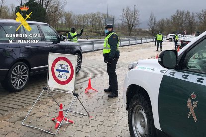 Imagen de un control perimetral de la Guardia Civil. GUARDIA CIVIL