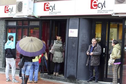 La tasa de paro en Burgos es la segunda más baja del país, pero 2022 cierra con 2.000 parados más que en septiembre. ©CÉSAR SÁNCHEZ