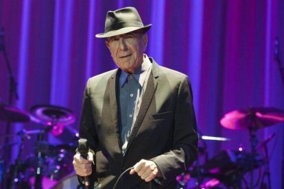 Leonard Cohen, en el Palau Sant Jordi, en octubre del 2012.-FERRAN SENDRA