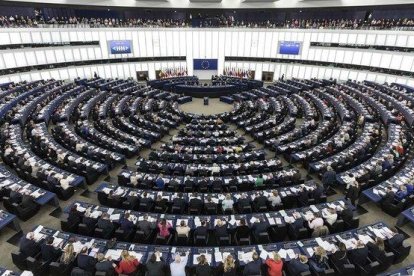 El hemiciclo del Parlamento Europeo en Estrasburgo-AP / JEAN-FRANCOIS BADIAS