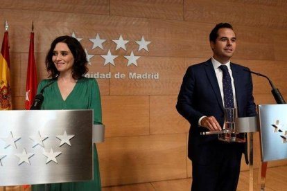 Isabel Díaz Ayuso e Ignacio Aguado, presidenta y vicepresidente de la Comunidad de Madrid, en su última rueda de prensa conjunta, el pasado 27 de agosto.-VÍCTOR LERENA (EFE)