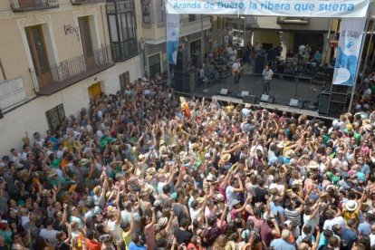 Imagen de la plaza del Trigo el verano pasado.-Alberto Calvo.