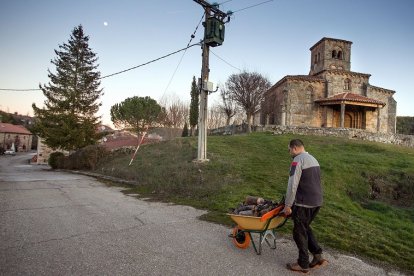 Jaramillo Quemado, el pueblo más pequeño de España, apenas tiene 9 vecinos censados. TOMÁS ALONSO