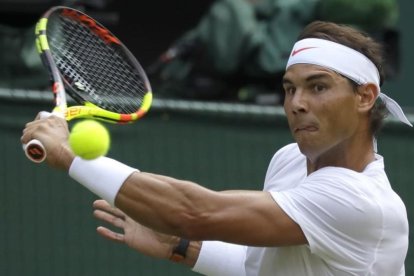 Nadal, en su partido ante De Miñaur-AP / KIRSTY WIGGLESWORTH