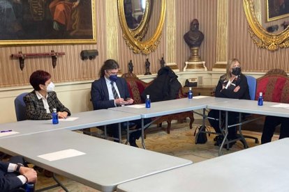 Laborda se reunió con Daniel de la Rosa y representantes de los grupos municipales. ICAL