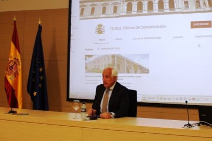 El presidente del TSJCyL, José Luis Concepción, presentó en el Palacio de Justicia de Burgos el vídeo institucional “Jueces de Castilla y León”. ECB