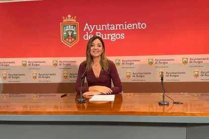 La portavoz del PP, carolina Blasco, durante su intervención.