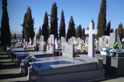 El cementerio de Aranda lleva muchos años con problemas de personal