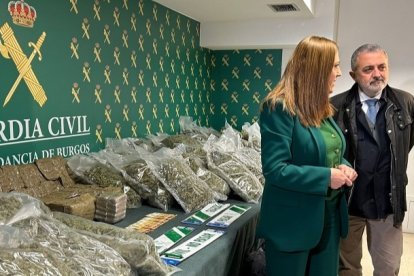 La Guardia Civil de Burgos intercepta 93 kilos de marihuana y hachís en la A-1. ECB