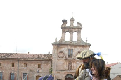 Miembros del grupo La Hormiga en una de las representaciones.ICAL