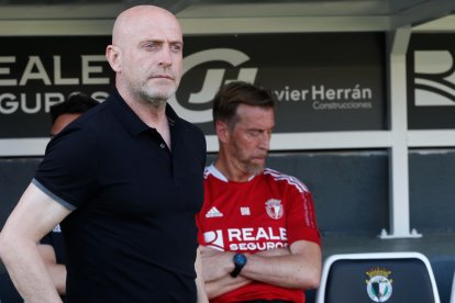 Julián Calero, entrenador del Burgos CF. SANTI OTERO