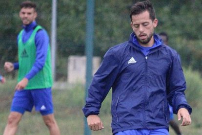 Antonio Romero durante un entrenamiento-CD MIRANDÉS