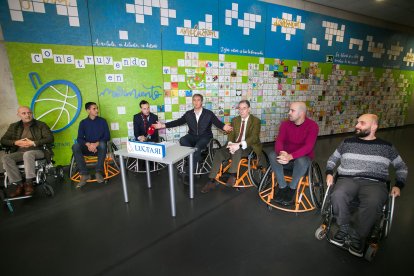 Los presidentes de los clubes colaboradores estuvieron presentes en el acto de presentación. Tomás Alonso