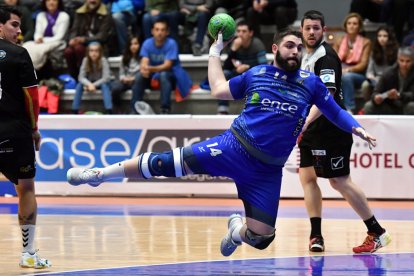 Samuel Gómez jugó la pasada temporada en Torrelavega. ECB