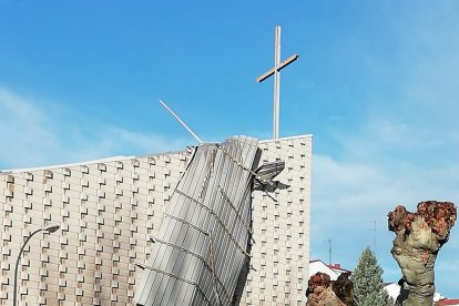 Desprendimiento de la cubierta en la iglesia de Santo Domingo de Guzmán.