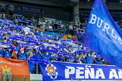 Imagen de las gradas del Colisuem durante un partido. SANTI OTERO