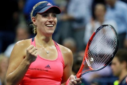 Angelique Kerber, de Alemania, reacciona feliz tras un nuevo triunfo en el Abierto de EEUU.-AFP / Michael Reaves