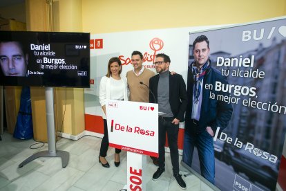 Nuria Barrio, Daniel de la Rosa y Josué Temiño, en la presentación de la precampaña. TOMÁS ALONSO