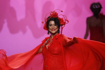 La modelo María Pineda en la Cibeles Madrid Fashion Week.-Foto: EFE/ ARCHIVO