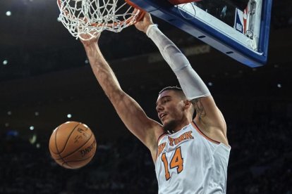 Willy Hernangómez, en una de sus últimas actuaciones en los Knicks.-EL PERIÓDICO