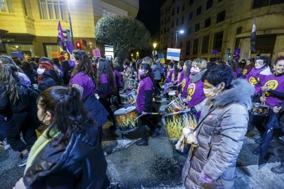 La batucada animó a todos los manifestantes. SANTI OTERO