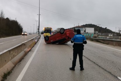 Imagen del vehículo accidentado. POLICÍA LOCAL