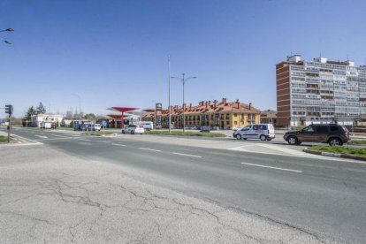 El cruce entre el barrio de La Ventilla y la calle Alcalde Martín Cobos contará con una glorieta.