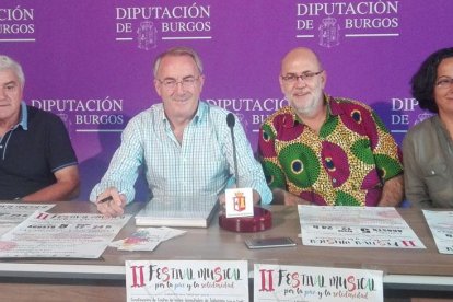 Javier Salazar, Ángel Carretón, Aureliano García e Inma Serrano.-D. S. M.