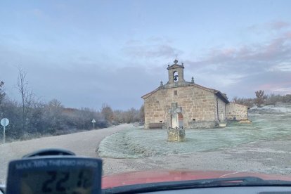 Heladas en Cabezón de la Sierra. @MeteoHacinas