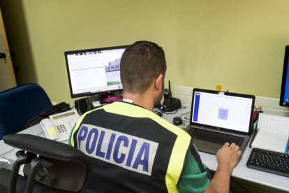 La Policía Nacional de Burgos detecta un aumento de denuncias por extorsión
a usuarios de webs de prostitución. POLICÍA NACIONAL