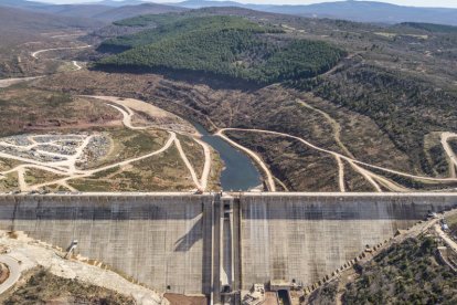 Desde el organismo explican que se compaginará el taponado del río y las últimas labores con las reuniones de seguridad tras contar con el plan de emergencia. I. L. M.