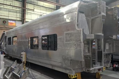 Fabricación de un vagón de un tren Talgo. ECB